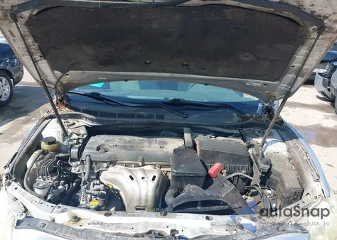 2009 Toyota Camry Le z USA, uszkodzony, nr VIN 4T1BE46K79U277871